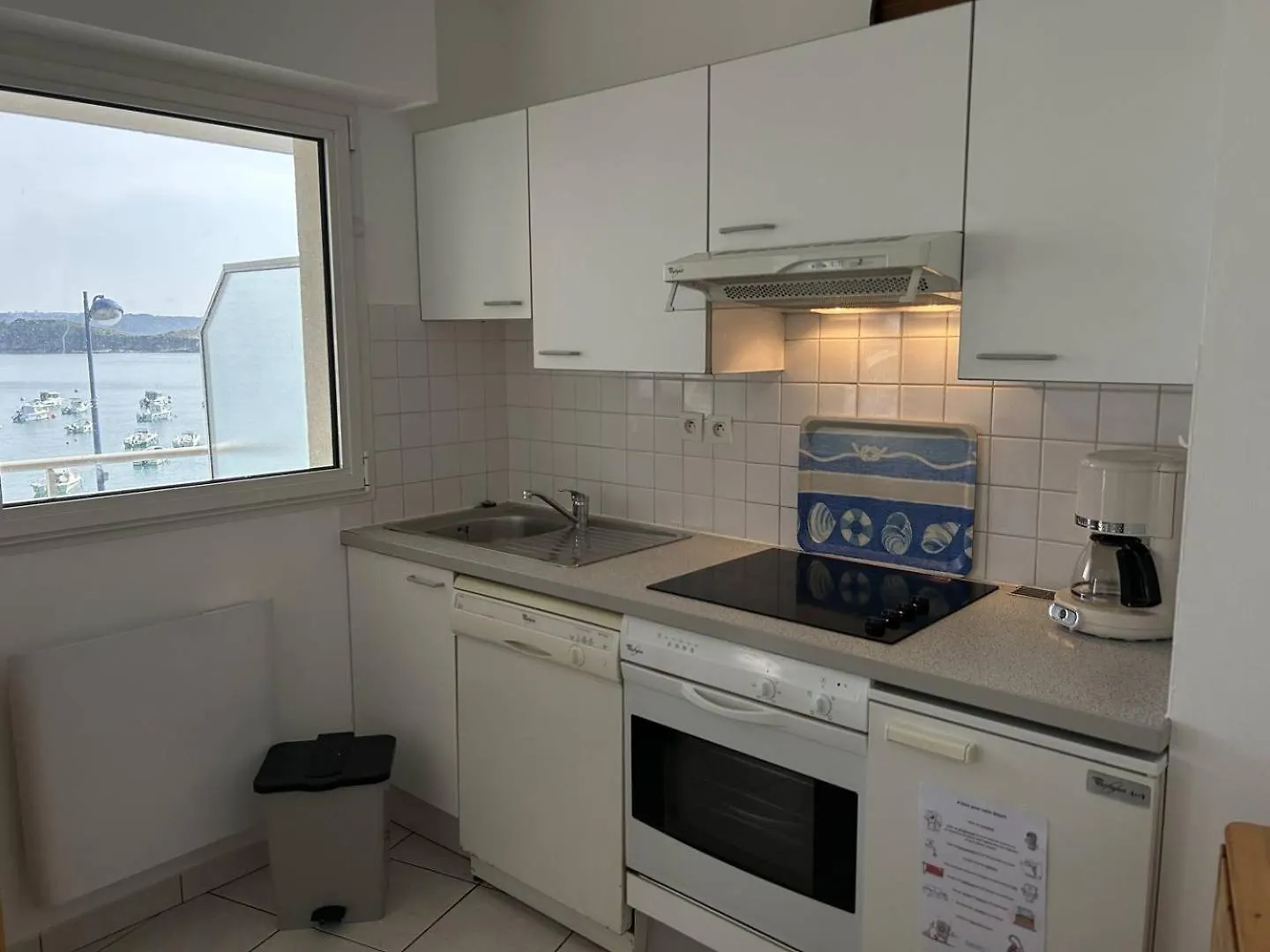 501 - Appartement 1 Chambre A Erquy, A Proximite Du Port, En Bordure De La Plage Du Centre  Erquy